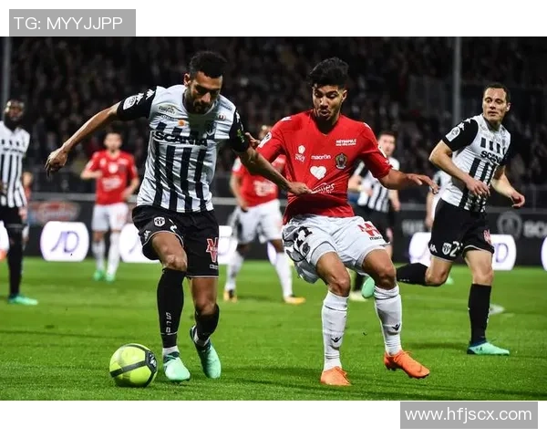 德甲精彩对决利物浦大胜巴黎圣日耳曼帽子戏法引爆全场激情